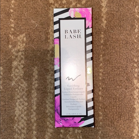 babe lash eyeliner